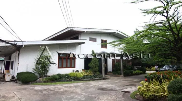 unitHome Office |  3 Bedrooms  House For Rent in Sukhumvit, Bangkok  near BTS Phra khanong (1617018)
