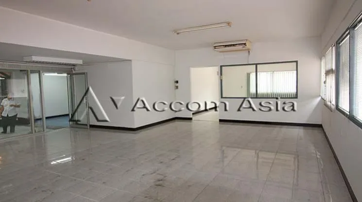 6  3 br House For Rent in Sukhumvit ,Bangkok BTS Phra khanong 1617018