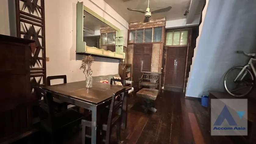 unitHome Office |  4 Bedrooms  House For Rent in Sukhumvit, Bangkok  near BTS Phra khanong - BTS Ekkamai (2217040)