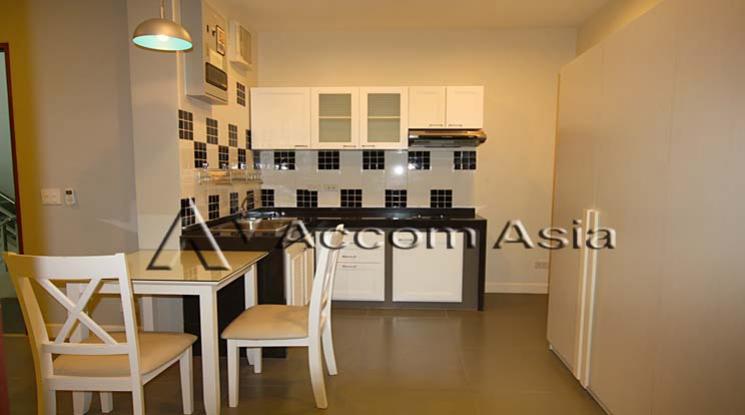 4  Apartment For Rent in Sathorn ,Bangkok MRT Lumphini at Comfortable for living 1417052