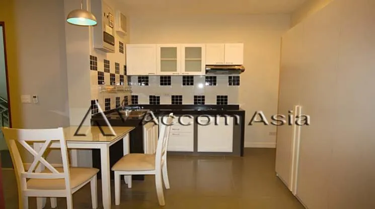 4  Apartment For Rent in Sathorn ,Bangkok MRT Lumphini at Comfortable for living 1417052
