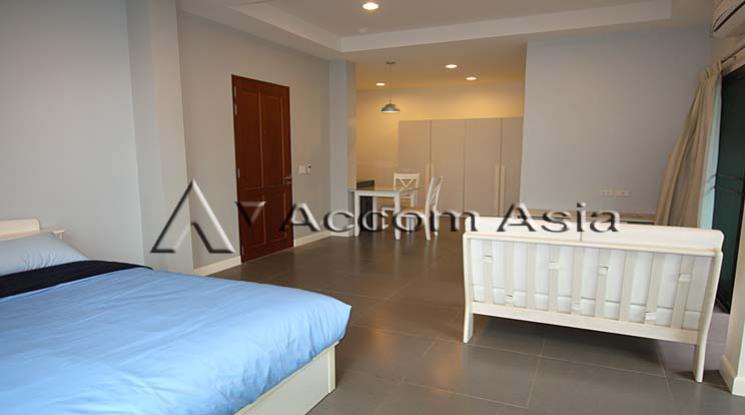 7  Apartment For Rent in Sathorn ,Bangkok MRT Lumphini at Comfortable for living 1417052