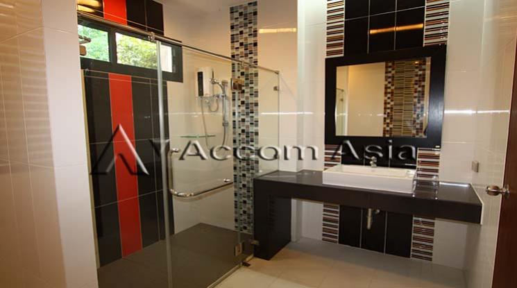 9  Apartment For Rent in Sathorn ,Bangkok MRT Lumphini at Comfortable for living 1417052
