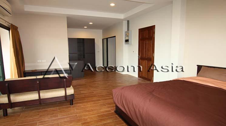  1  2 br Apartment For Rent in Sathorn ,Bangkok MRT Lumphini at Comfortable for living 1417053