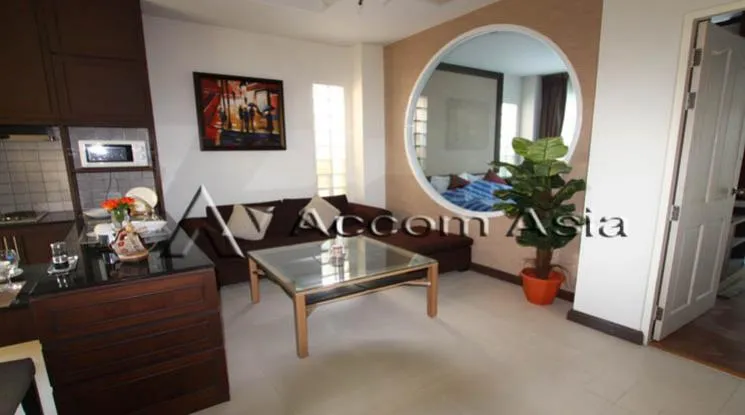 unit 1 Bedroom  Apartment For Rent in Sukhumvit, Bangkok  near BTS Ekkamai (1417147)