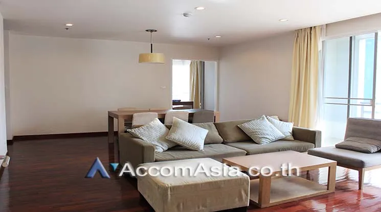 unit 3 Bedrooms  Apartment For Rent in Sukhumvit, Bangkok  near BTS Phrom Phong (1417170)