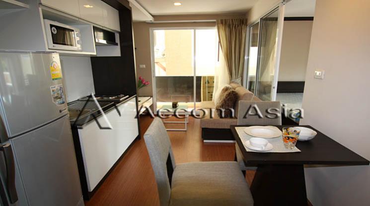 8  1 br Apartment For Rent in Sukhumvit ,Bangkok BTS Ekkamai at High quality of living 1417235