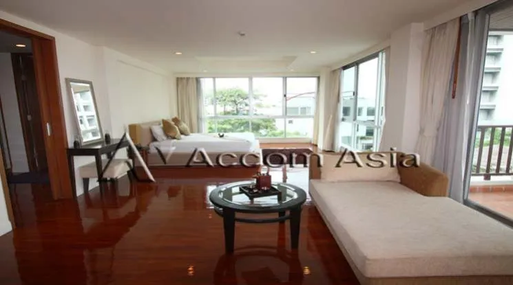 7  4 br Apartment for rent and sale in Silom ,Bangkok BTS Surasak at High-end Low Rise  1417307