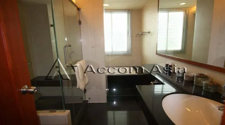 9  4 br Apartment for rent and sale in Silom ,Bangkok BTS Surasak at High-end Low Rise  1417307