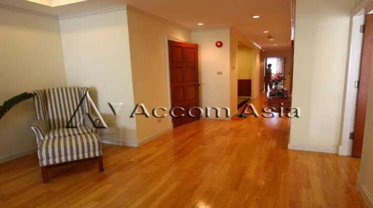 unit 3 Bedrooms  Apartment For Rent & Sale in Sukhumvit, Bangkok  near BTS Phrom Phong (1417512)