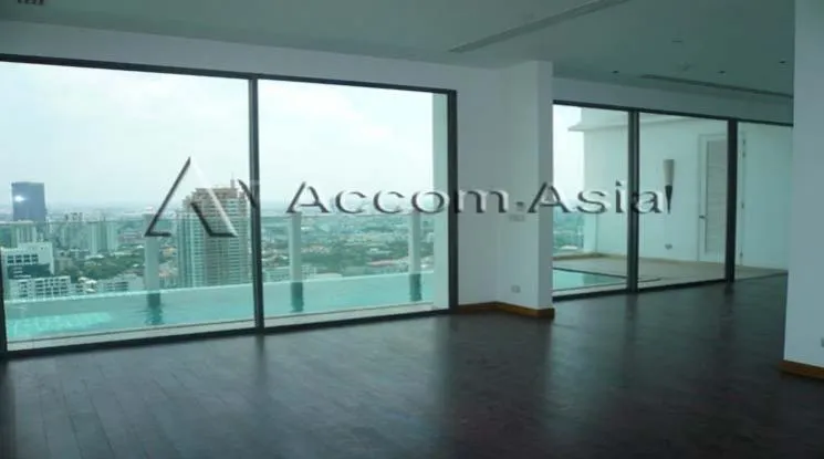 Huge Terrace, Private Swimming Pool, Duplex Condo |  Le Raffine Sukhumvit 39 Condominium  3 Bedroom for Rent BTS Phrom Phong in Sukhumvit Bangkok