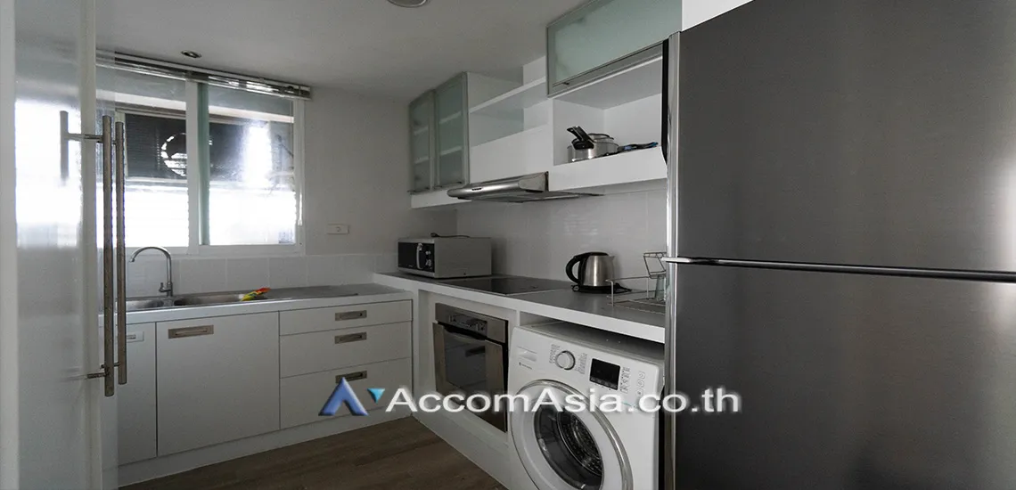 unit 2 Bedrooms  Condominium For Rent in Ploenchit, Bangkok  near BTS Chitlom (1517622)