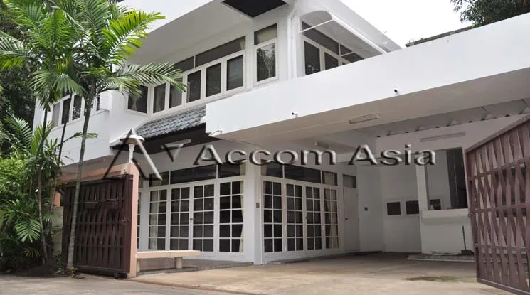 2  5 br House for rent and sale in Sukhumvit ,Bangkok BTS Thong Lo at Privacy Living 50109