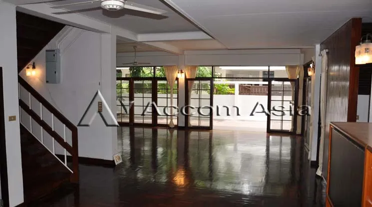 6  5 br House for rent and sale in Sukhumvit ,Bangkok BTS Thong Lo at Privacy Living 50109