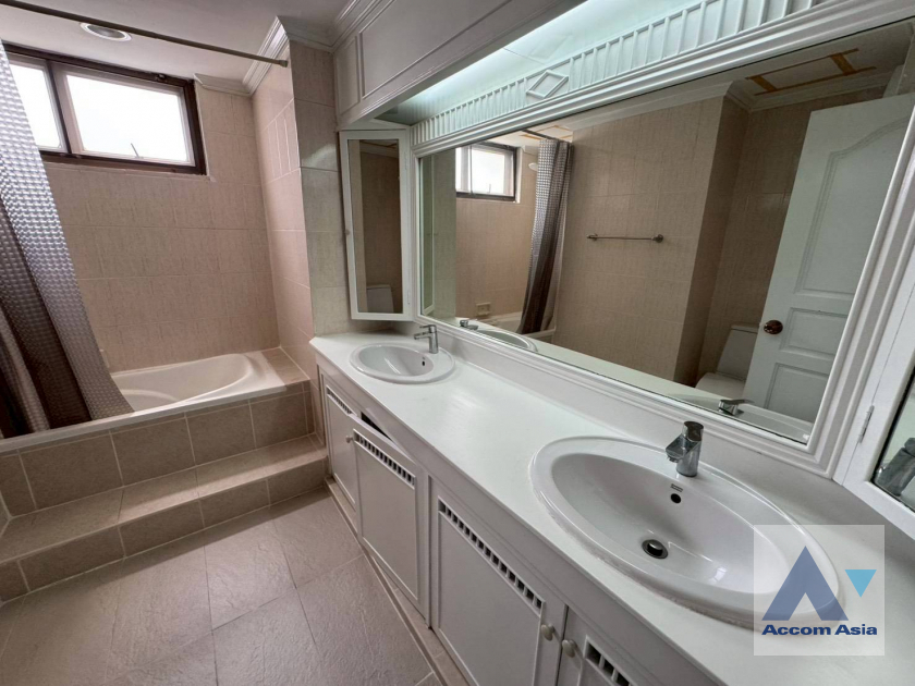 15  4 br Apartment For Rent in Sukhumvit ,Bangkok BTS Phrom Phong at Pet friendly - High rise Apartment in Phrom Phong 1417670