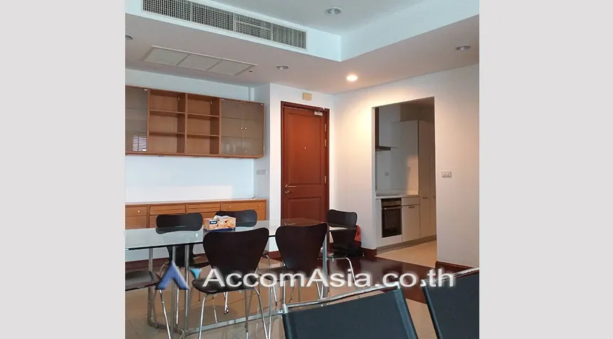 unit 2 Bedrooms  Condominium For Rent in Ploenchit, Bangkok  near BTS Ratchadamri (1517855)