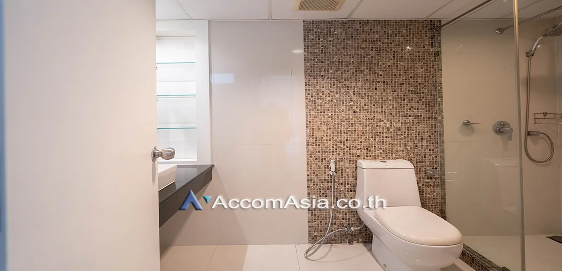 11  3 br Apartment For Rent in Sukhumvit ,Bangkok BTS Asok at Family Apartment with Lake View 1517910