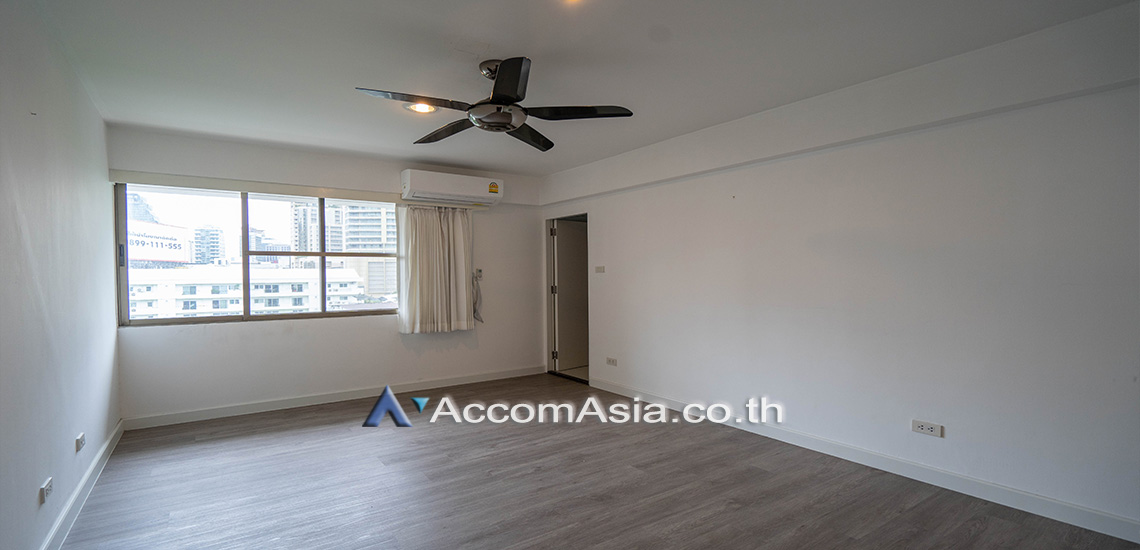 8  3 br Apartment For Rent in Sukhumvit ,Bangkok MRT Sukhumvit - BTS Asok at Family Apartment with Lake View 1517910