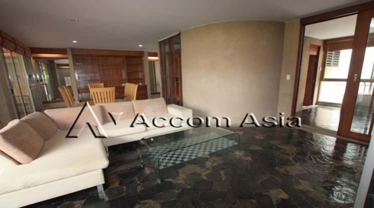  1  3 br Townhouse For Rent in Sathorn ,Bangkok MRT Lumphini - BTS Sala Daeng at A serene townhouse nestled in the city center  1817935