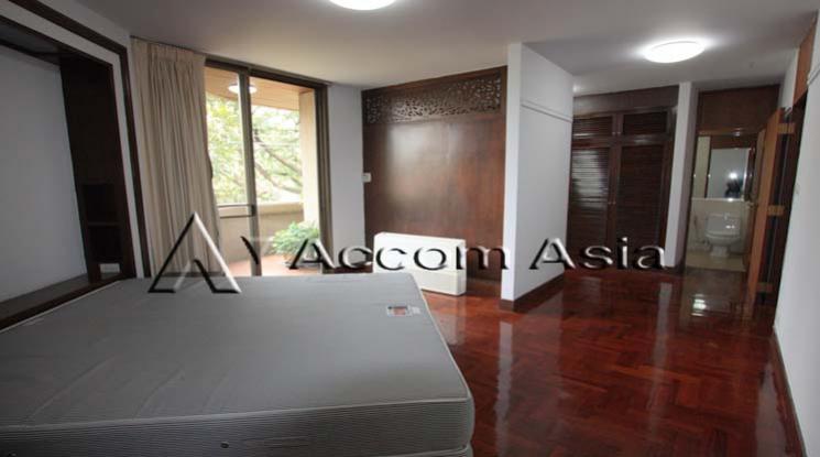 8  3 br Townhouse For Rent in Sathorn ,Bangkok MRT Lumphini - BTS Sala Daeng at A serene townhouse nestled in the city center  1817935