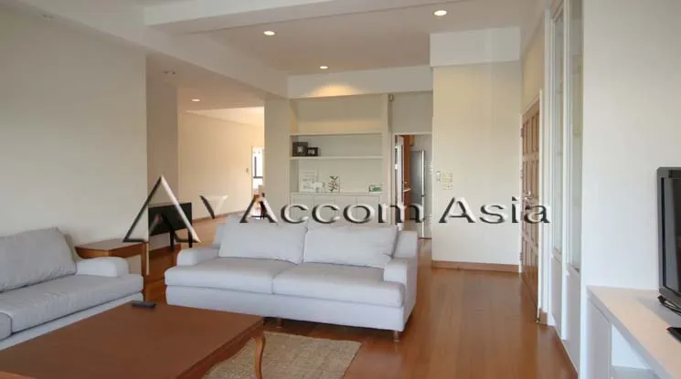 unit 3 Bedrooms  Apartment For Rent in Sukhumvit, Bangkok  near BTS Thong Lo (1417941)