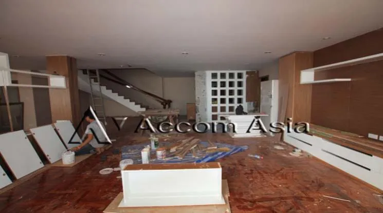  1  3 br Apartment For Rent in Sukhumvit ,Bangkok BTS Phrom Phong at Family Size Residence Starting at 280 Sqm 1417945