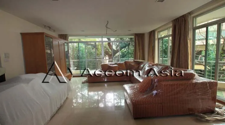 unit 2 Bedrooms  Apartment For Rent in Sukhumvit, Bangkok  near BTS Phrom Phong (1417958)