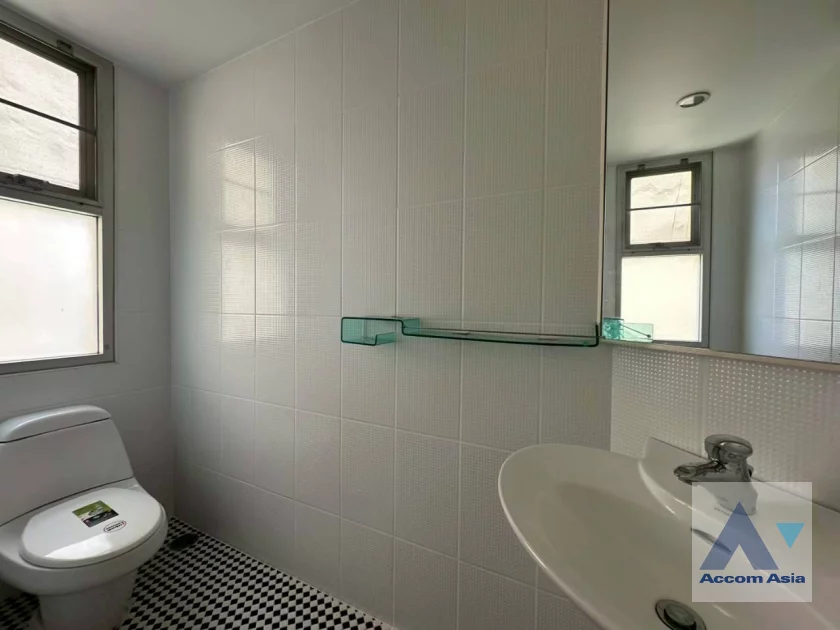 23  3 br Apartment For Rent in Sukhumvit ,Bangkok BTS Phrom Phong at Peaceful Location 3 Mins Walk to Community Malls 1417959