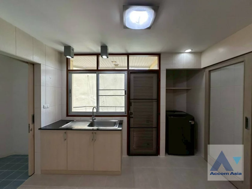 10  3 br Apartment For Rent in Sukhumvit ,Bangkok BTS Phrom Phong at Peaceful Location 3 Mins Walk to Community Malls 1417959