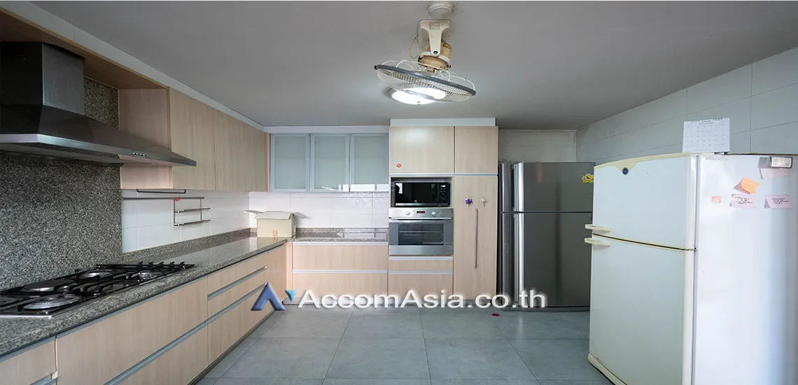 unitBig Balcony, Pet friendly |  3 Bedrooms  Apartment For Rent in Sukhumvit, Bangkok  near MRT Sukhumvit - BTS Asok (1418015)