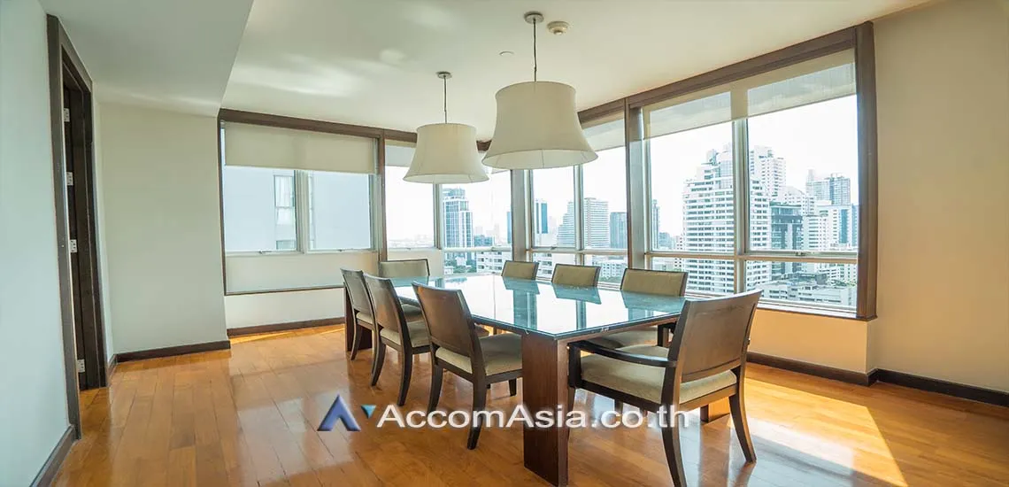 unit 3 Bedrooms  Apartment For Rent in Sukhumvit, Bangkok  near BTS Thong Lo (1418021)