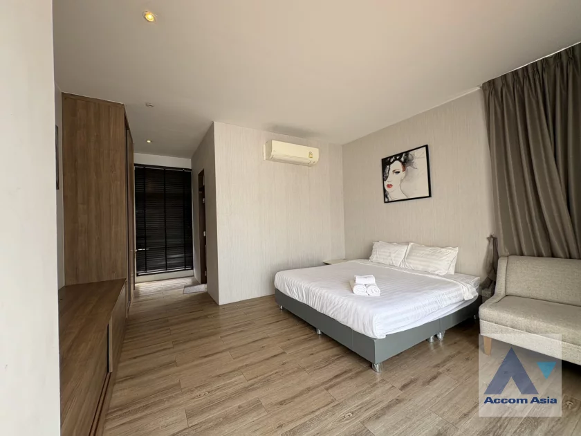 8  3 br House For Rent in Sukhumvit ,Bangkok BTS Thong Lo 100058