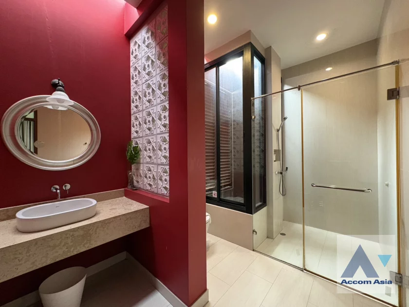 12  3 br House For Rent in Sukhumvit ,Bangkok BTS Thong Lo 100058