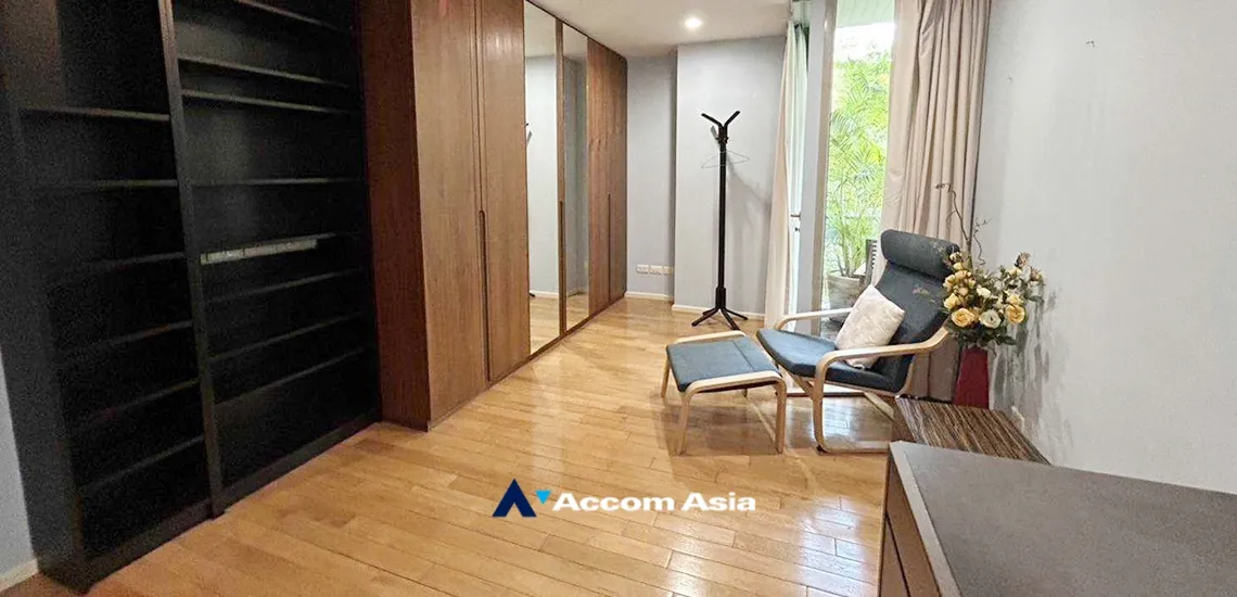 13  3 br Condominium for rent and sale in Silom ,Bangkok BTS Sala Daeng - MRT Silom at The Legend Saladaeng 1518098