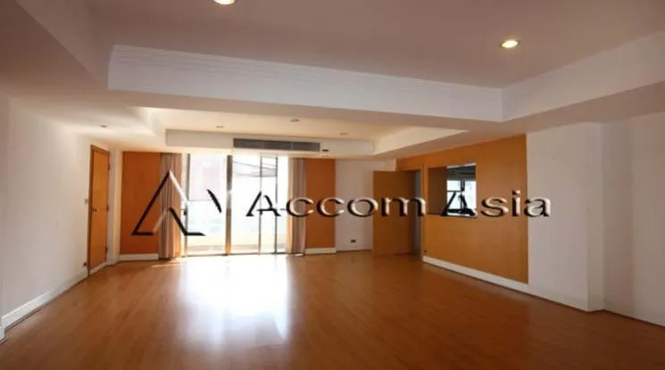 unit 3 Bedrooms  Apartment For Rent in Sukhumvit, Bangkok  near BTS Phrom Phong (1418130)