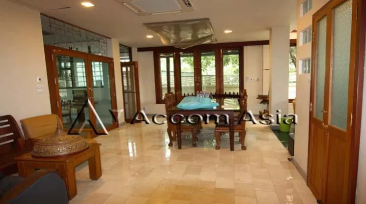unit 1 Bedroom  Apartment For Rent in Phaholyothin, Bangkok  near BTS Ari (1418180)