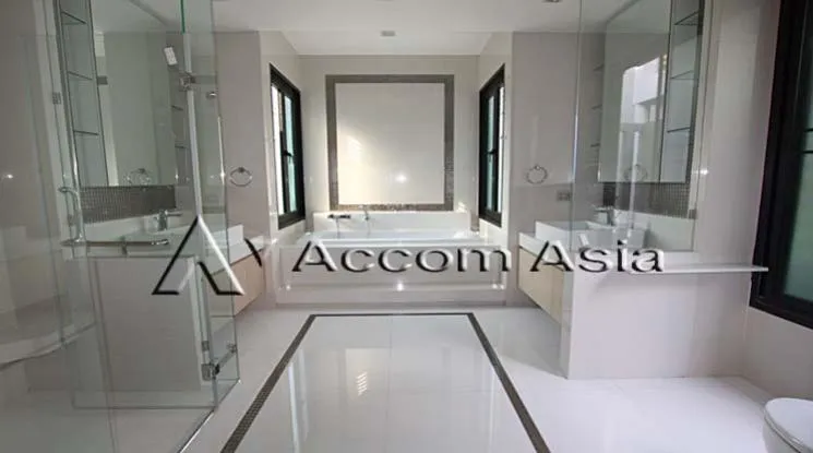 9  3 br House For Rent in Sukhumvit ,Bangkok BTS Ekkamai at House in compound 1818191