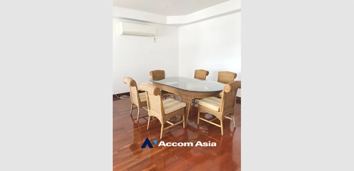 unit 2 Bedrooms  Apartment For Rent in Ploenchit, Bangkok  near BTS Chitlom (1418204)