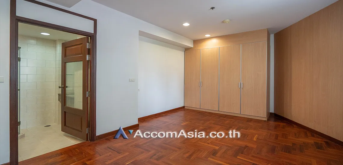 unit 2 Bedrooms  Apartment For Rent in Sukhumvit, Bangkok  near BTS Phrom Phong (1418230)