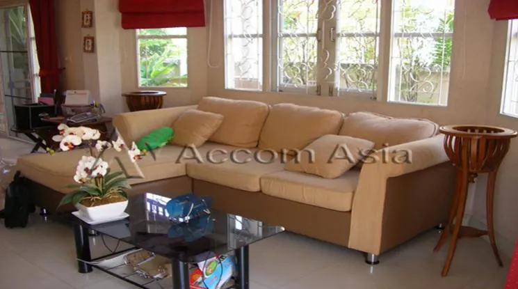  1  3 br House for rent and sale in Pattanakarn ,Bangkok  at Moo Baan Krongthong 1818248