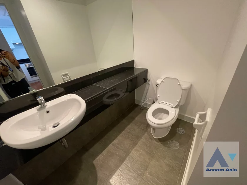 14  3 br Apartment For Rent in Sukhumvit ,Bangkok BTS Ekkamai at Ekkamai Family Apartment 1418282