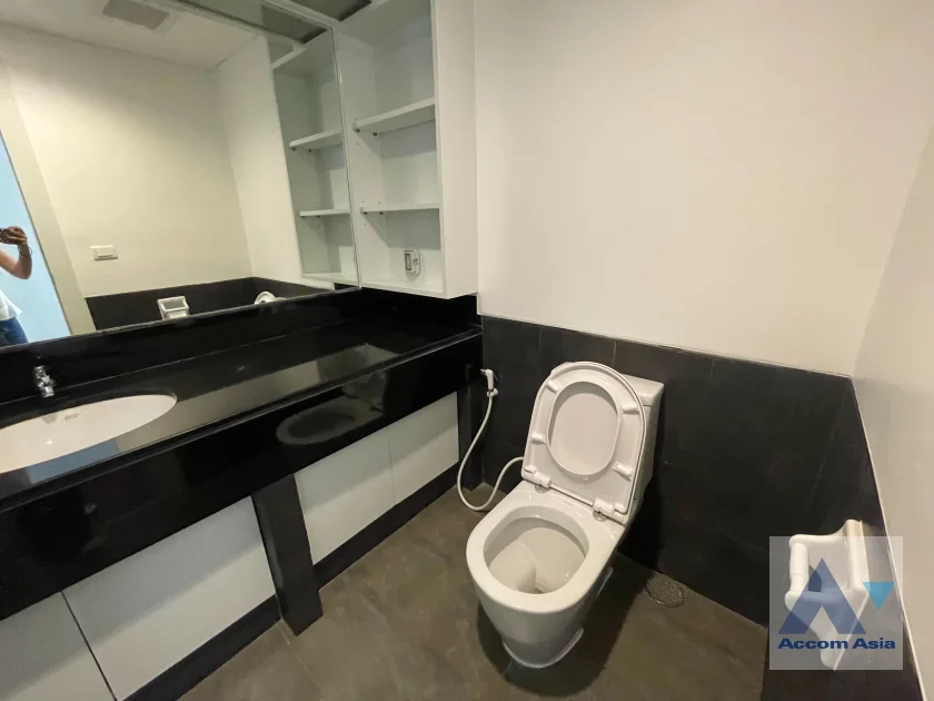 16  3 br Apartment For Rent in Sukhumvit ,Bangkok BTS Ekkamai at Ekkamai Family Apartment 1418282