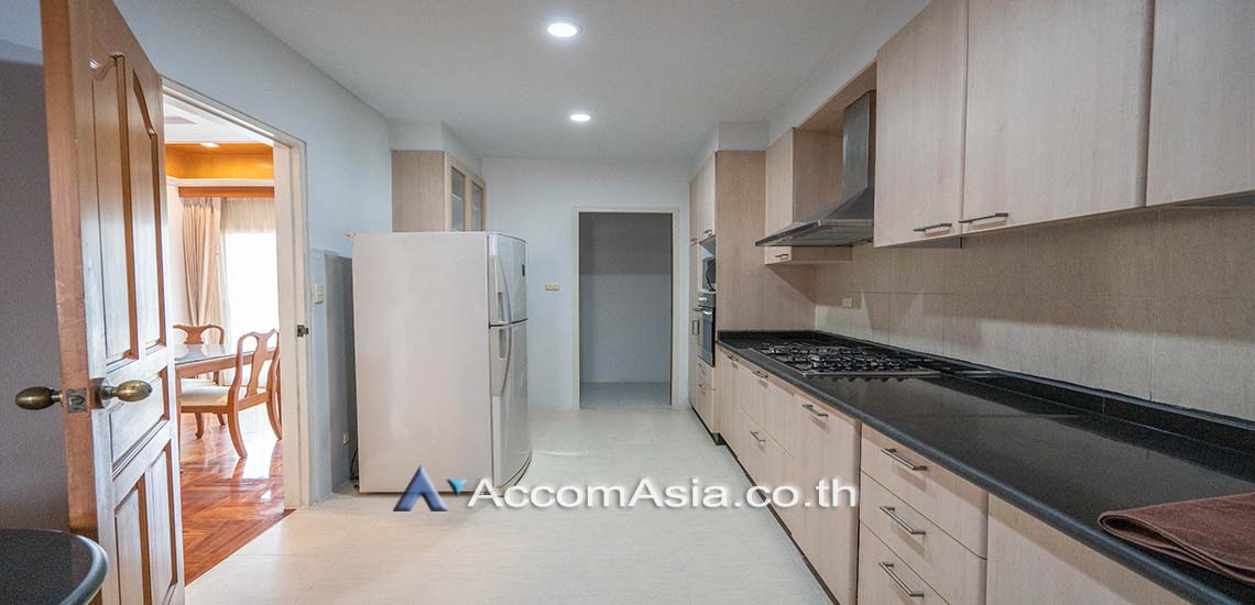  1  2 br Apartment For Rent in Sukhumvit ,Bangkok BTS Nana at Comfortable and Fully Furnished Apartment near BTS 1418283