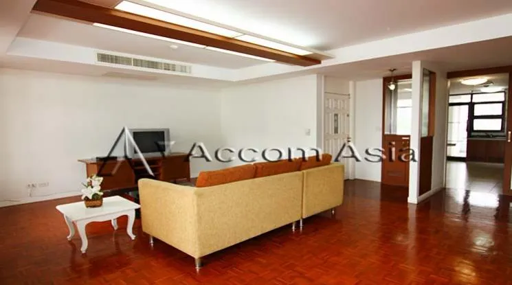 unit 3 Bedrooms  Apartment For Rent in Sukhumvit, Bangkok  near BTS Phrom Phong (1418398)
