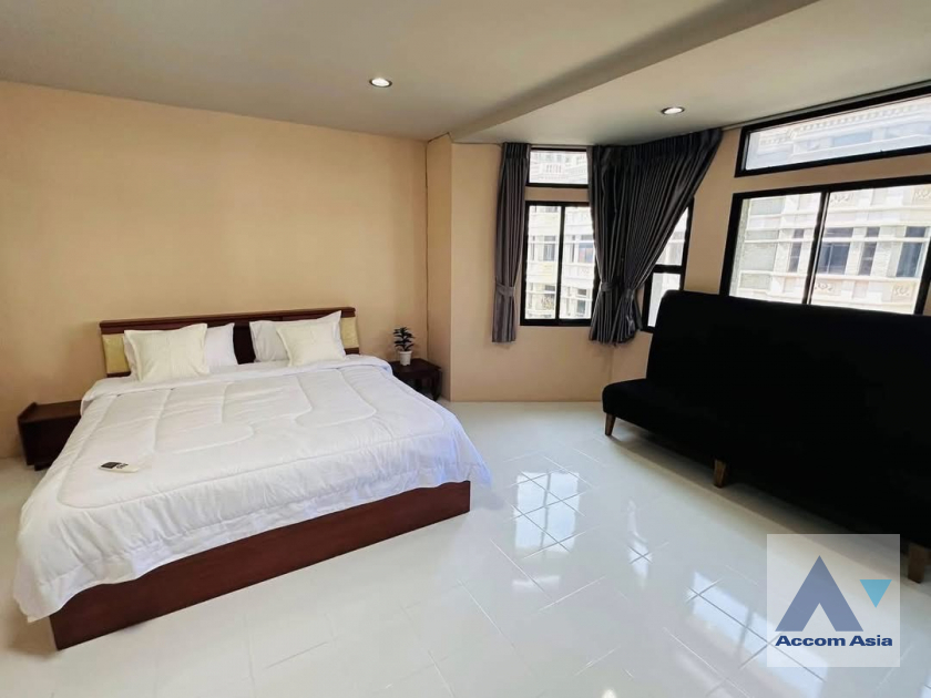 12  4 br Townhouse For Rent in Sukhumvit ,Bangkok BTS Phrom Phong at Chicha Castle 1818447