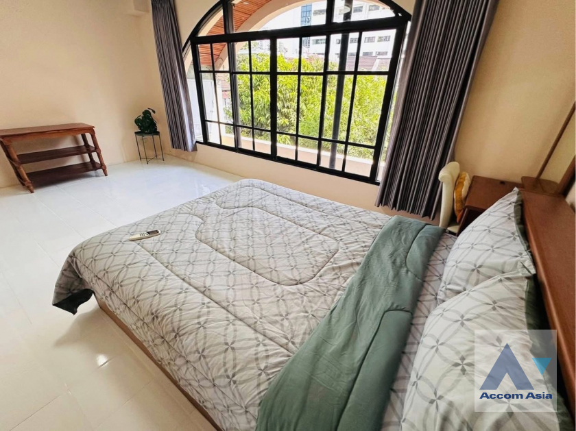9  4 br Townhouse For Rent in Sukhumvit ,Bangkok BTS Phrom Phong at Chicha Castle 1818447