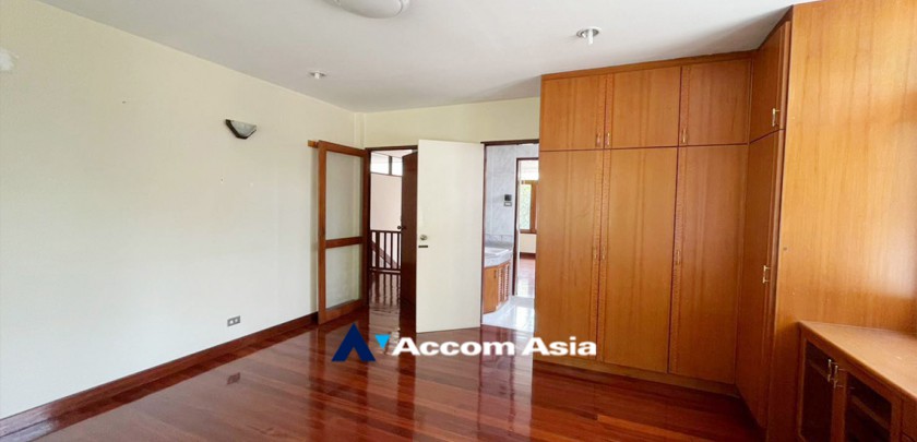 13  5 br House For Rent in Phaholyothin ,Bangkok BTS Ari 1918551