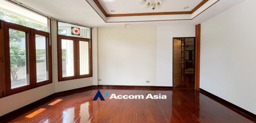 14  5 br House For Rent in Phaholyothin ,Bangkok BTS Ari 1918551
