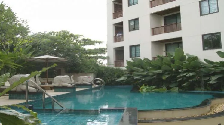 unit 3 Bedrooms  Apartment For Rent in Sukhumvit, Bangkok  near BTS Asok - MRT Sukhumvit (1418585)