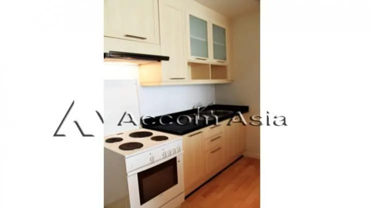 unit 1 Bedroom  Condominium For Rent in Charoen Nakhon, Bangkok  near BTS Krung Thon Buri (1518710)
